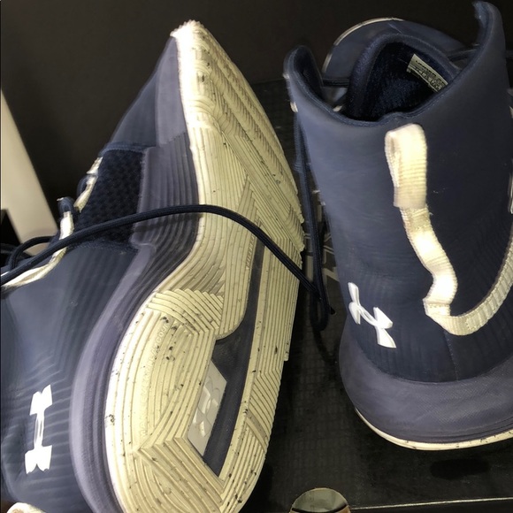 Under armor basketball shoes - Picture 5 of 5